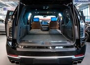 Chevrolet Suburban SUV 6,2 l 313 kw