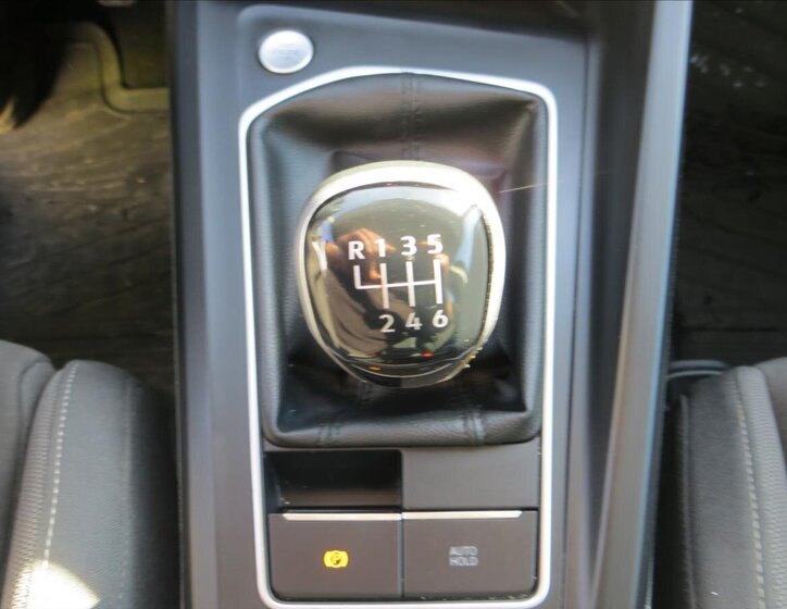 Volkswagen Golf Kombi 2,0 l 85 kw