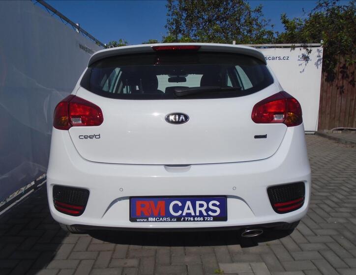 KIA Ceed 4