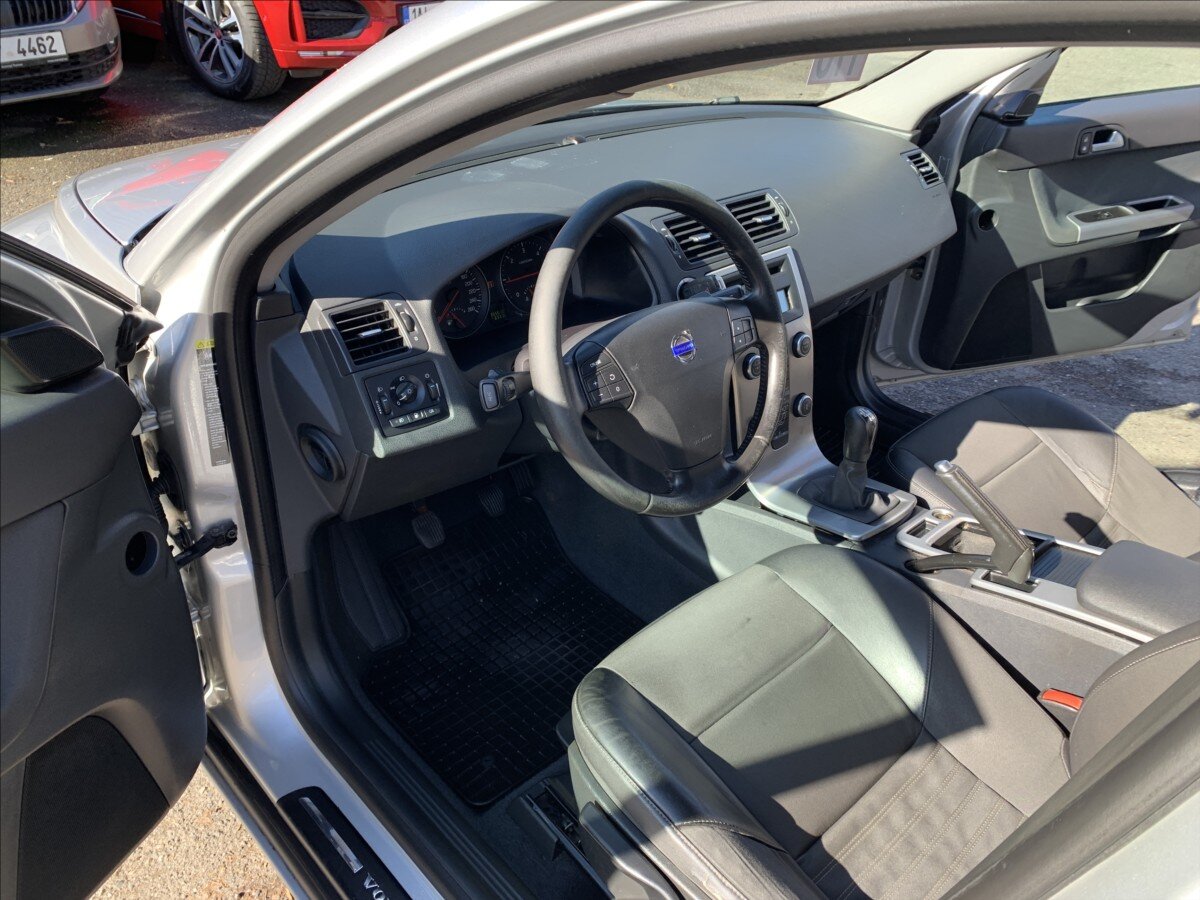 Volvo V50 Kombi 2,0 l 100 kw