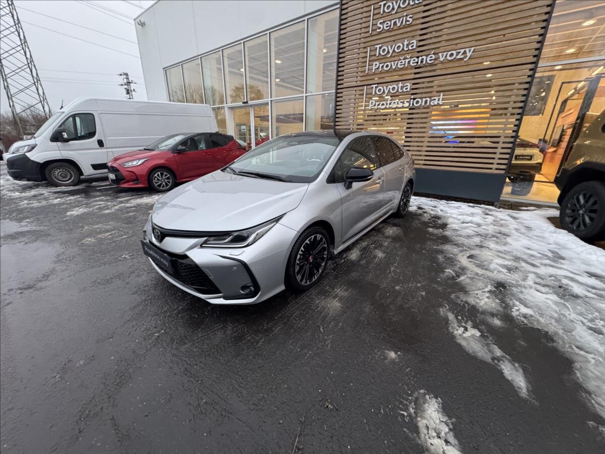 Toyota Corolla Sedan / Limuzína 1,8 l 72 kw