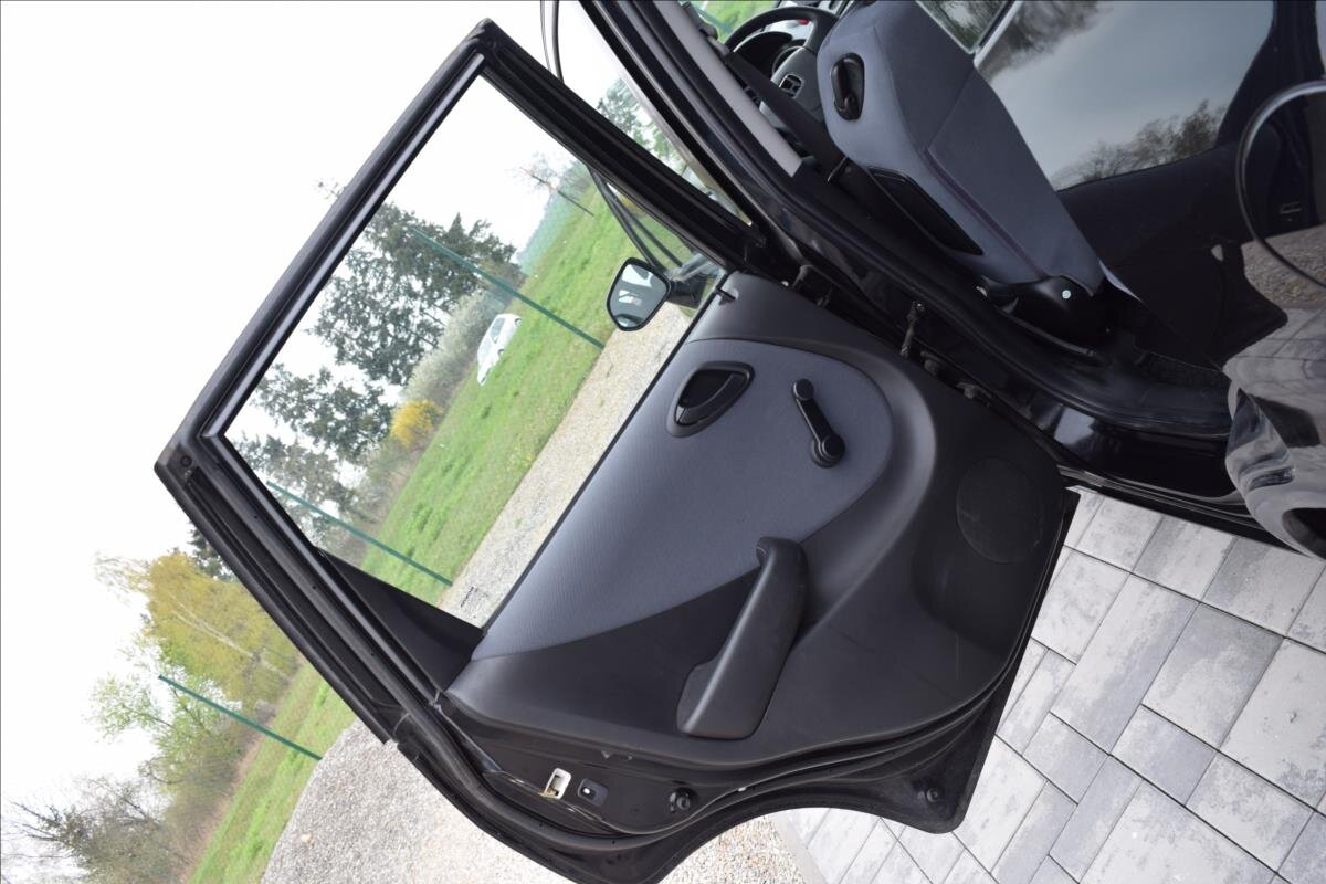 Honda Jazz Hatchback 1,2 l 57 kw