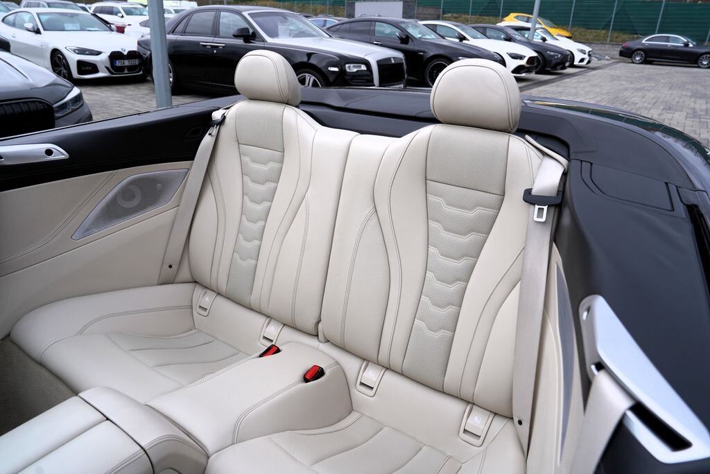 BMW Řada 8 Kabriolet 4,4 l 390 kw