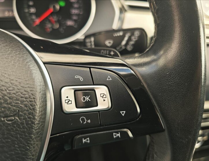 Volkswagen Passat Kombi 1,4 l 110 kw