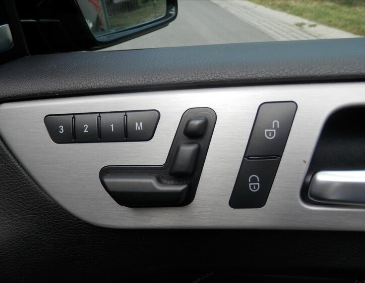 Mercedes-Benz GL SUV / Terénní 4,7 l 320 kw