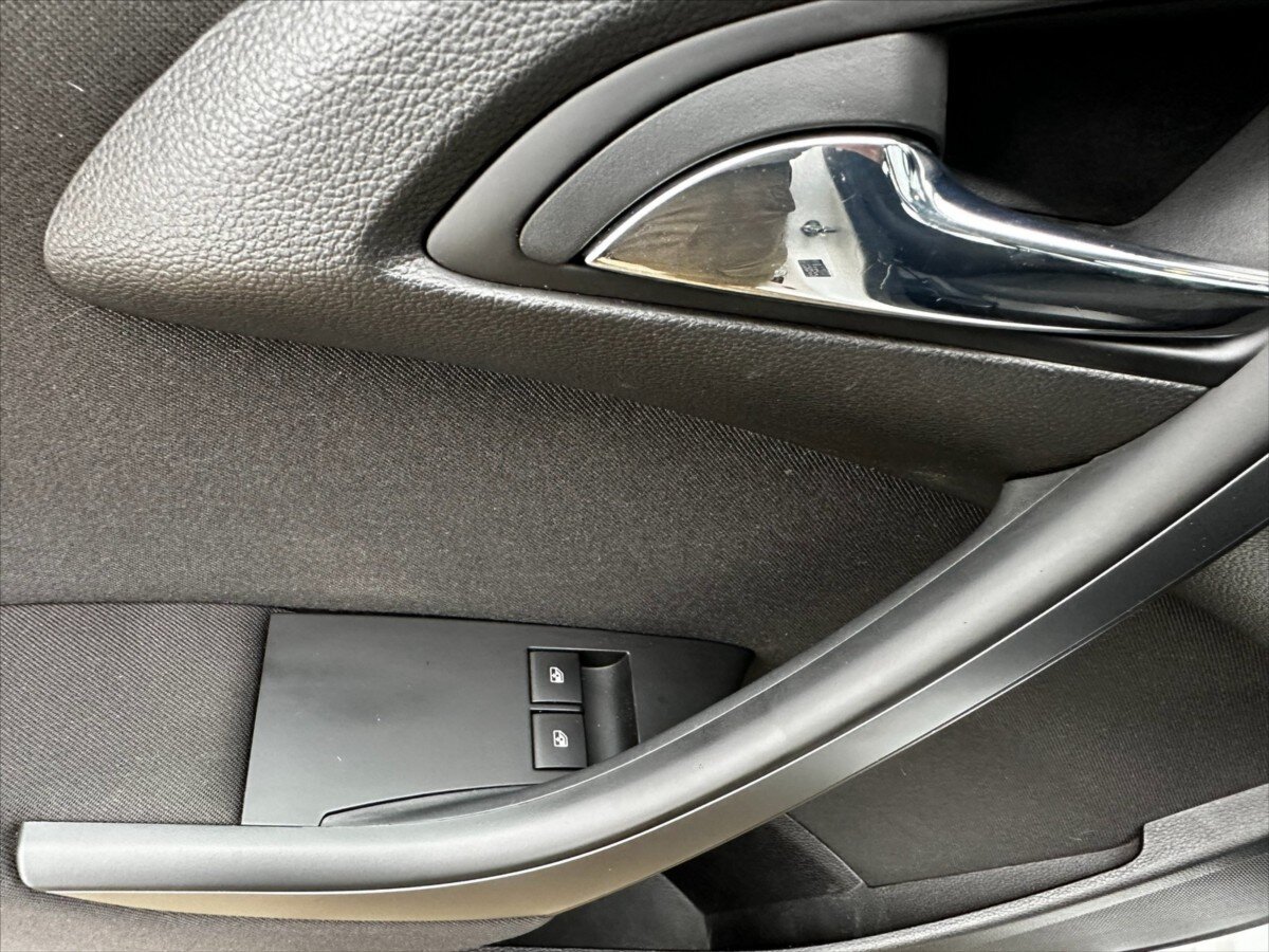 Opel Astra Hatchback 1,6 l 85 kw