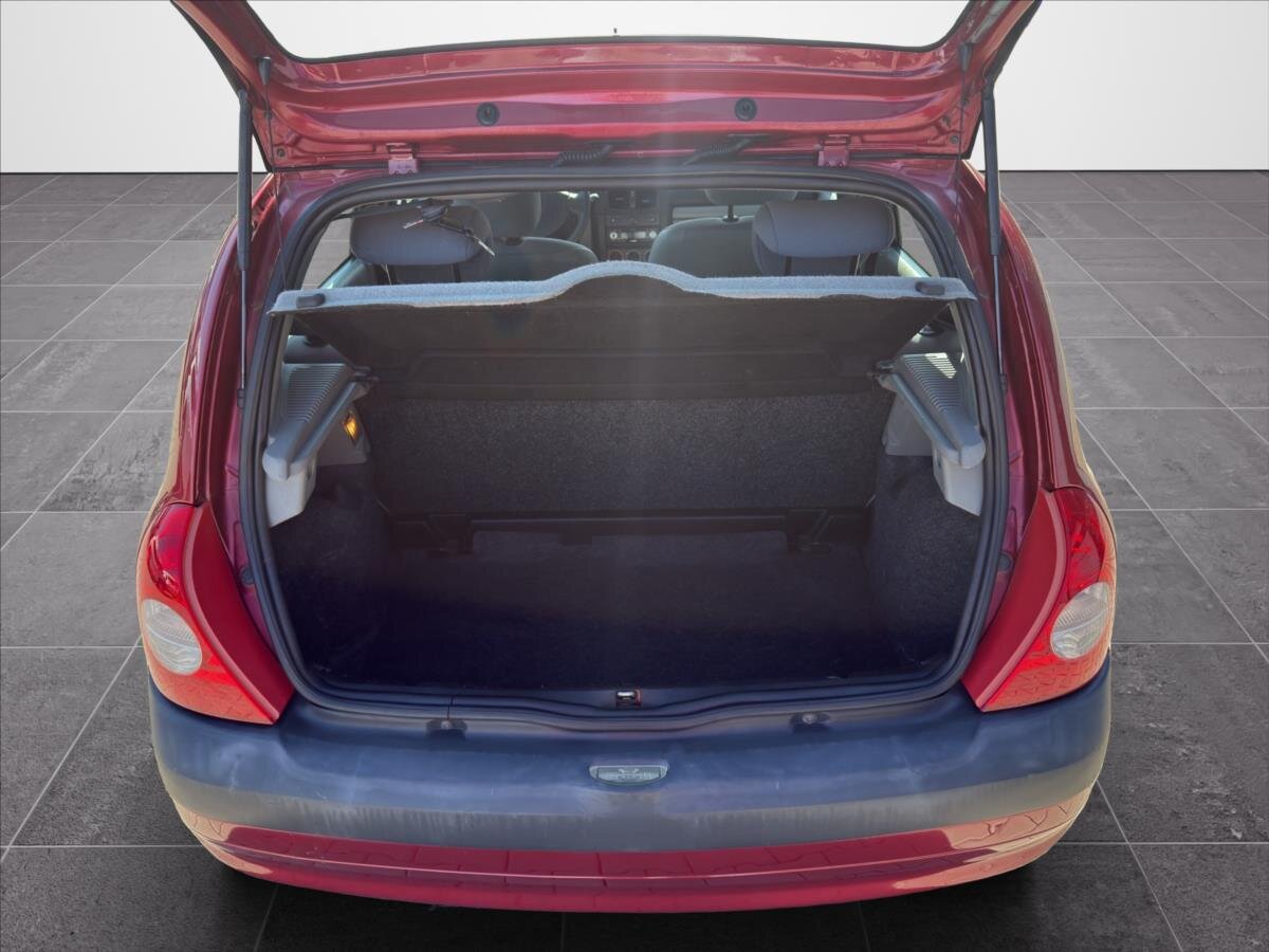 Renault Clio Hatchback 1,1 l 55 kw