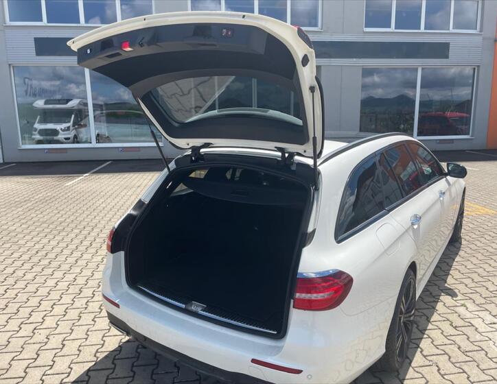 Mercedes-Benz Třídy E 7