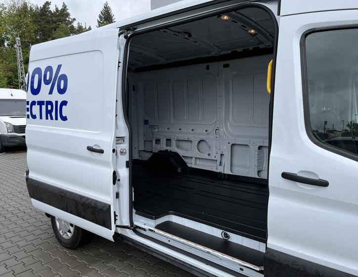 Ford Transit 4