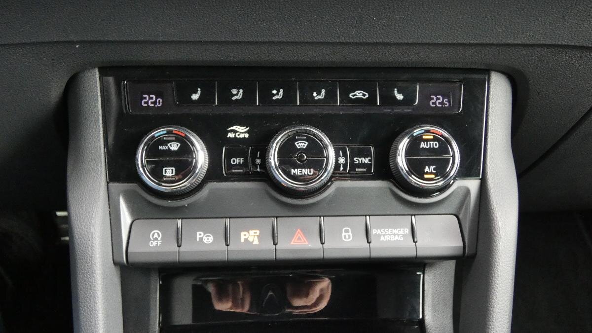 Škoda Karoq SUV / Terénní 1,5 l 110 kw