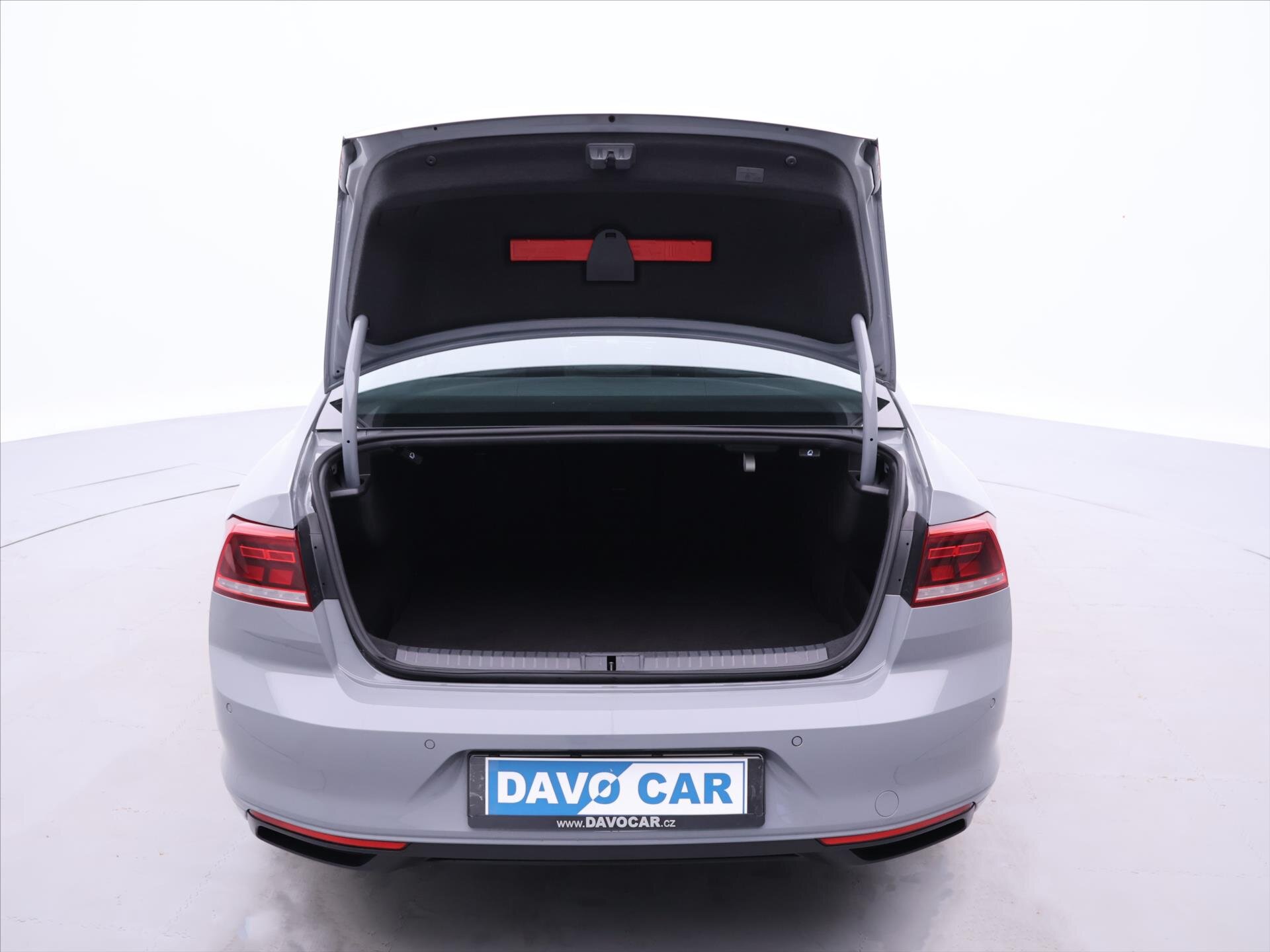 Volkswagen Passat Sedan 1,5 l 110 kw