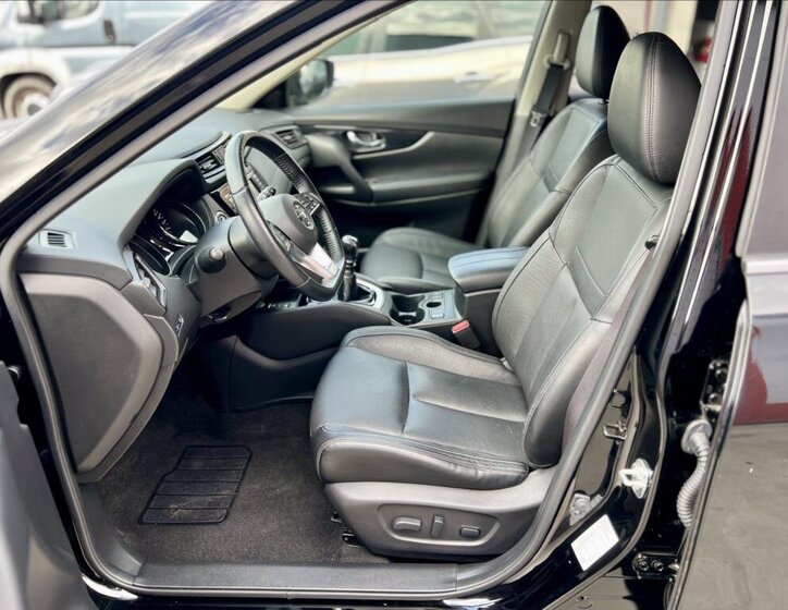 Nissan X-Trail SUV / Terénní 1,7 l 110 kw