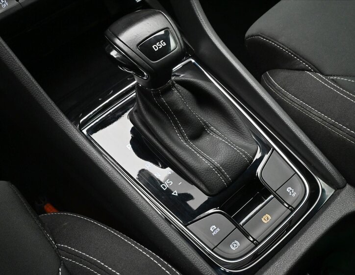 Škoda Karoq 24