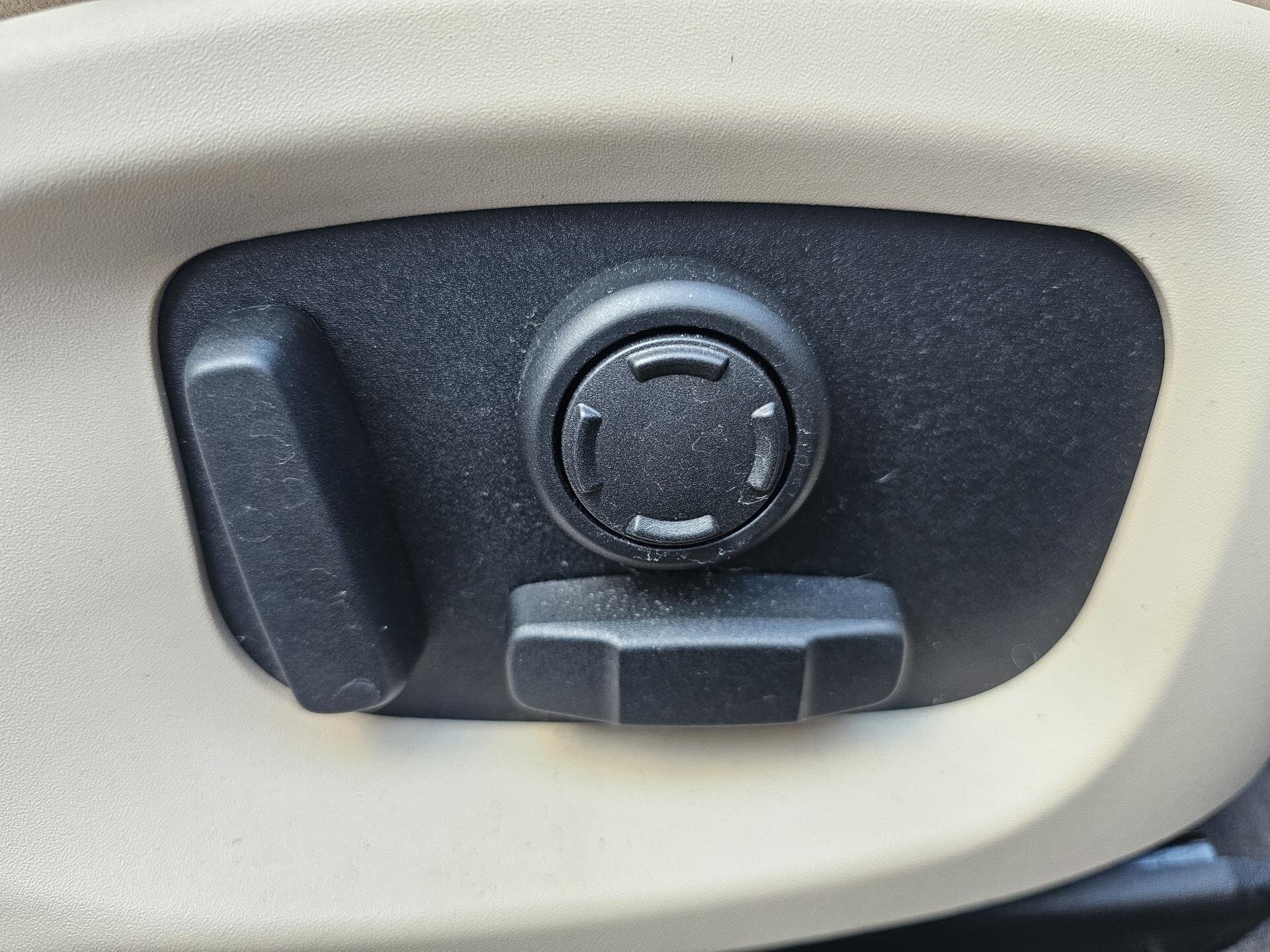 Jaguar XF Sedan 2,0 l 177 kw