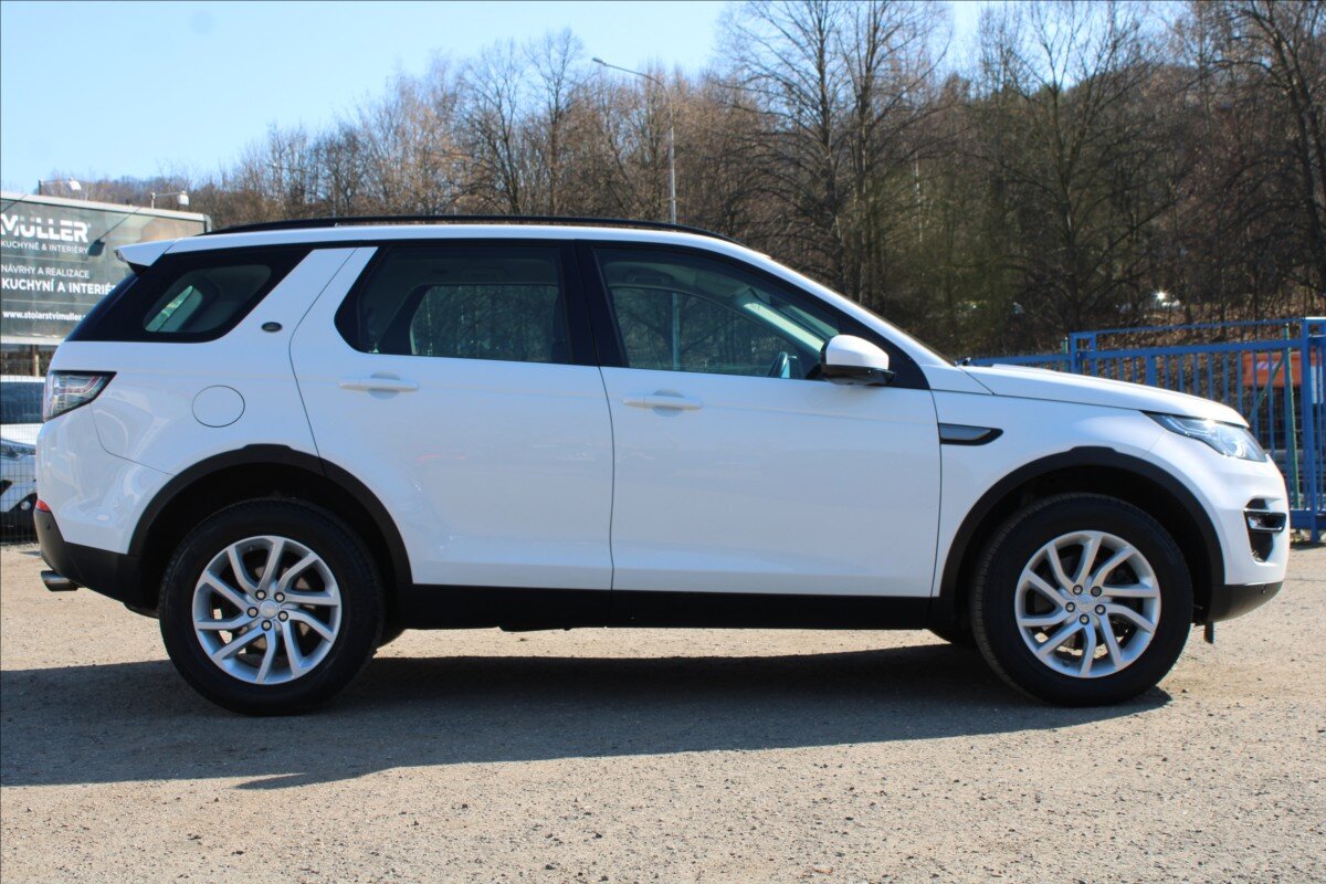 Land Rover Discovery Sport SUV / Terénní 2,0 l 110 kw