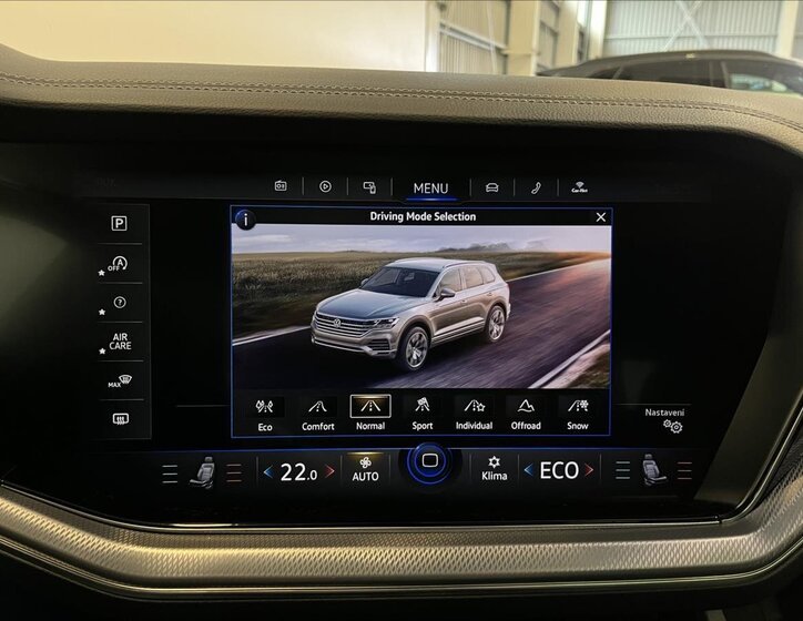 Volkswagen Touareg SUV / Terénní 3,0 l 210 kw