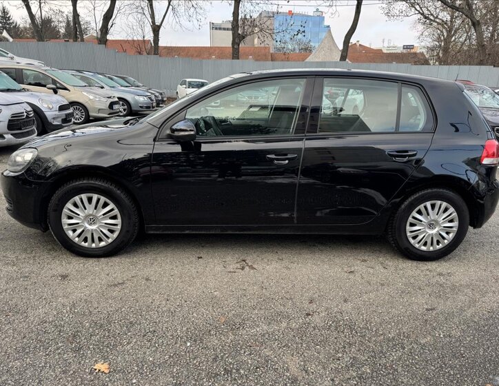 Volkswagen Golf Hatchback 1,6 l 77 kw