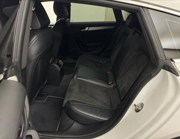 Audi A5 40