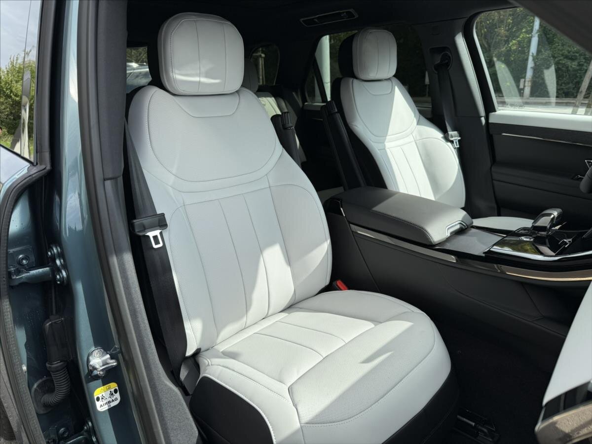 Land Rover Range Rover Sport SUV / Terénní 3,0 l 184 kw