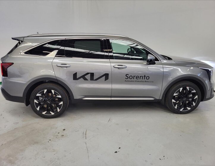 KIA Sorento 5