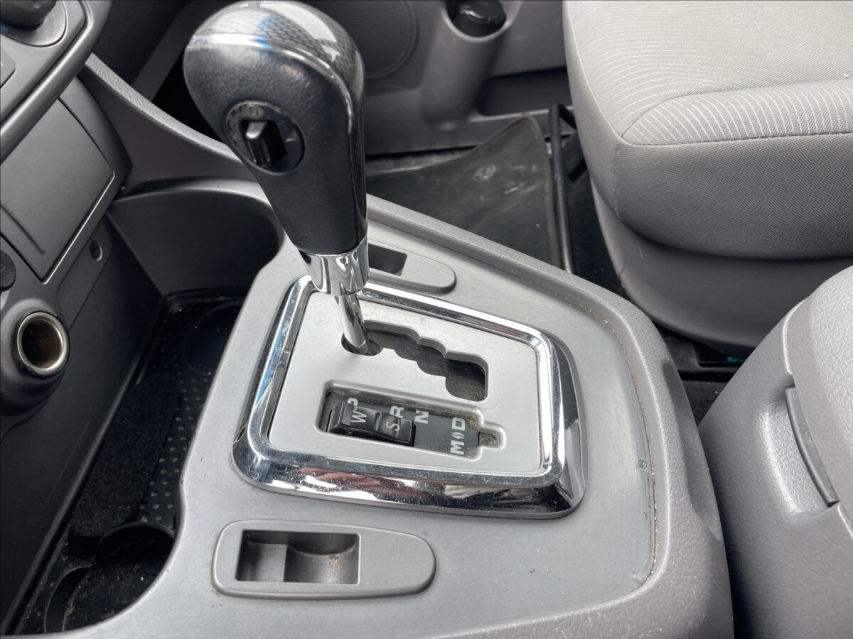 SsangYong Rodius SUV / Terénní 2,0 l 114 kw