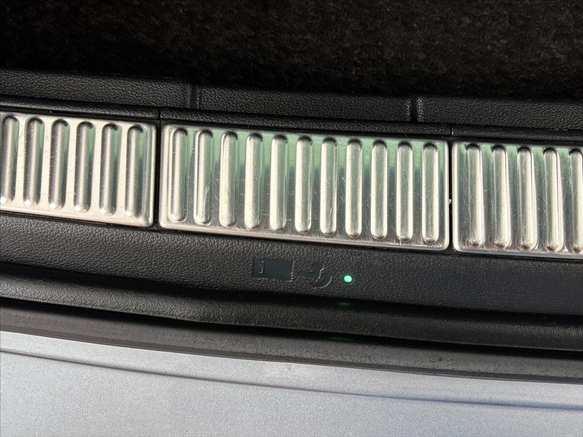 Škoda Superb Kombi 2,0 l 110 kw