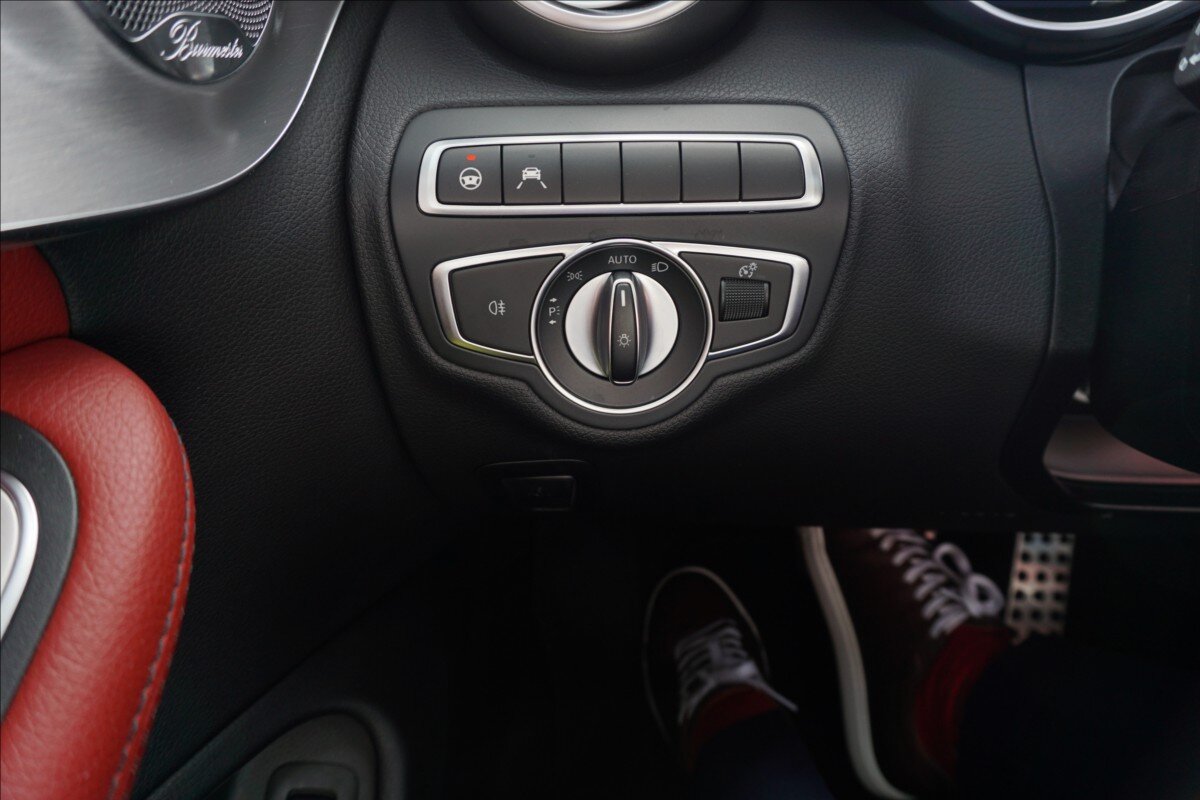 Mercedes-Benz Třídy C Kabriolet 2,0 l 190 kw