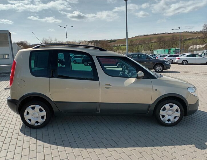 Škoda Roomster Kombi 1,2 l 63 kw