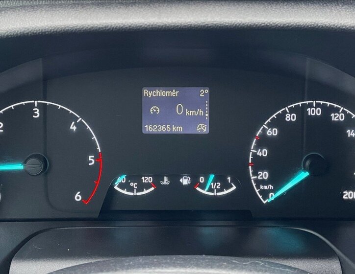 Ford Tourneo Custom MPV 2,0 l 96 kw