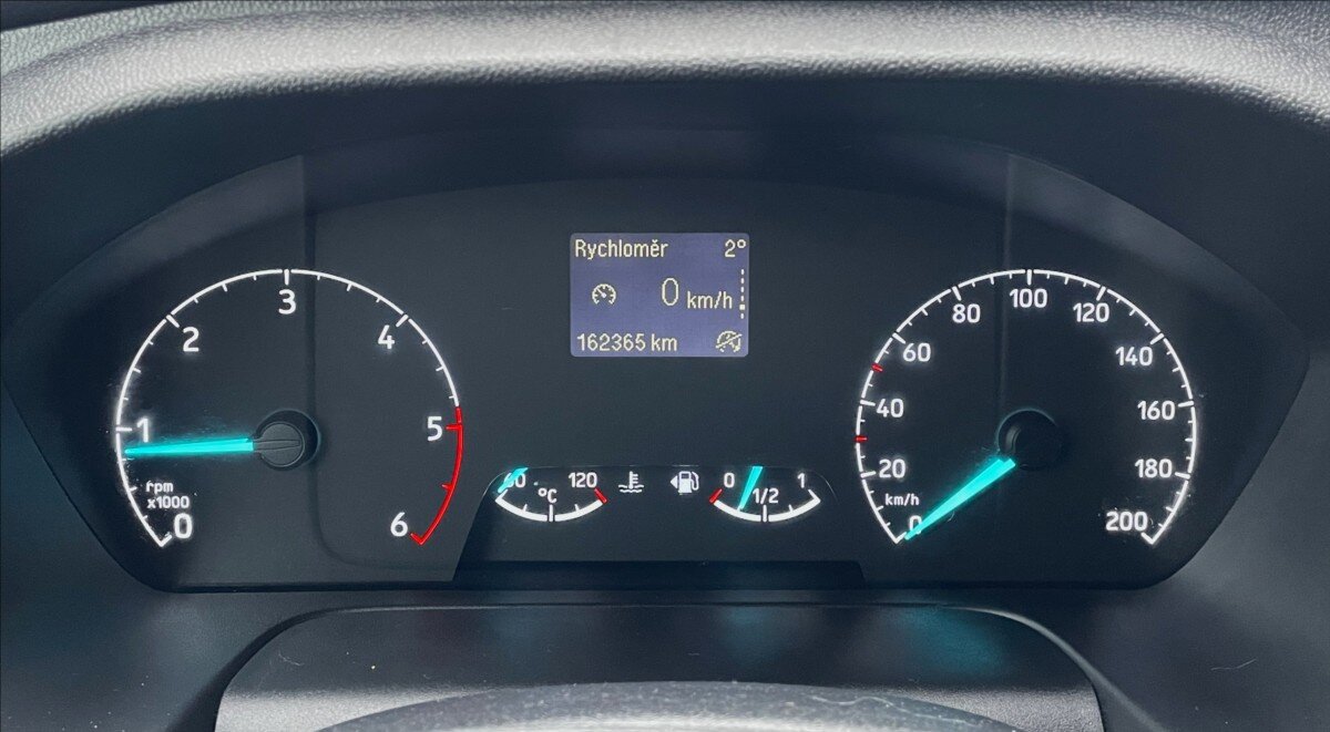 Ford Tourneo Custom MPV 2,0 l 96 kw