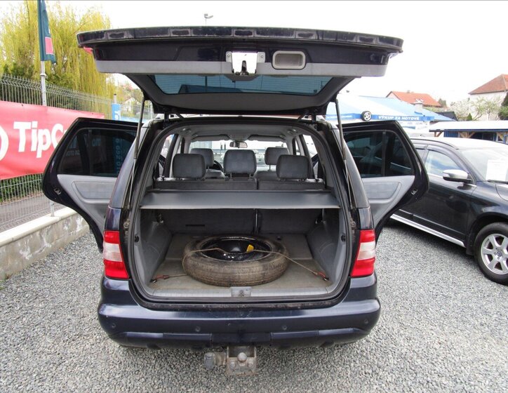 Mercedes-Benz Třídy M Kombi 2,7 l 120 kw