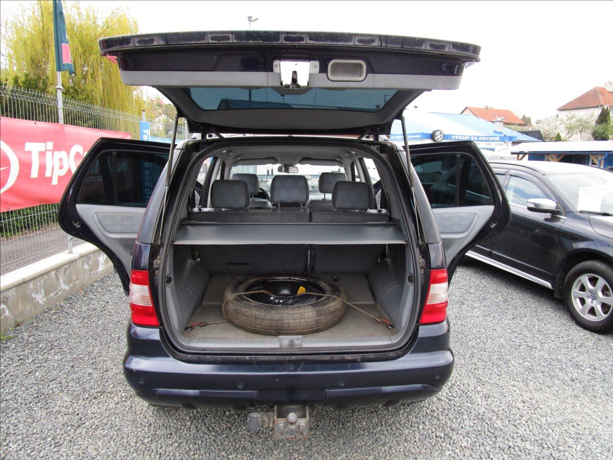 Mercedes-Benz Třídy M Kombi 2,7 l 120 kw