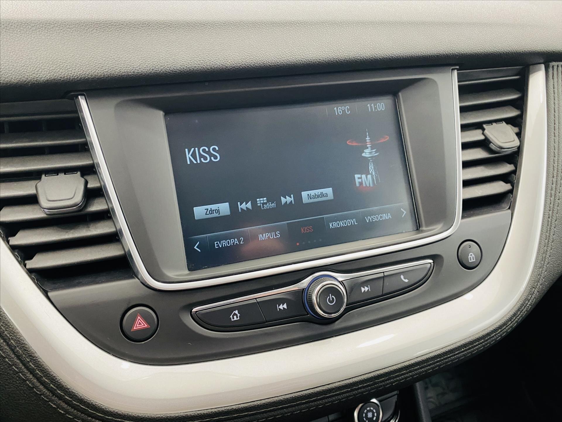 Opel Grandland X SUV 1,2 l 96 kw