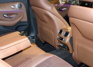 Mercedes-Benz Třídy E Sedan / Limuzína 1,6 l 118 kw