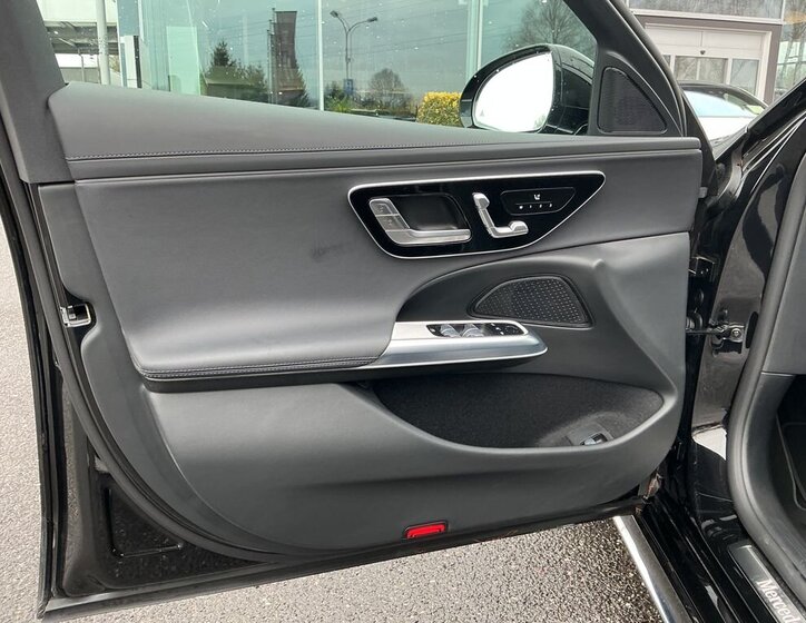 Mercedes-Benz Třídy E 9