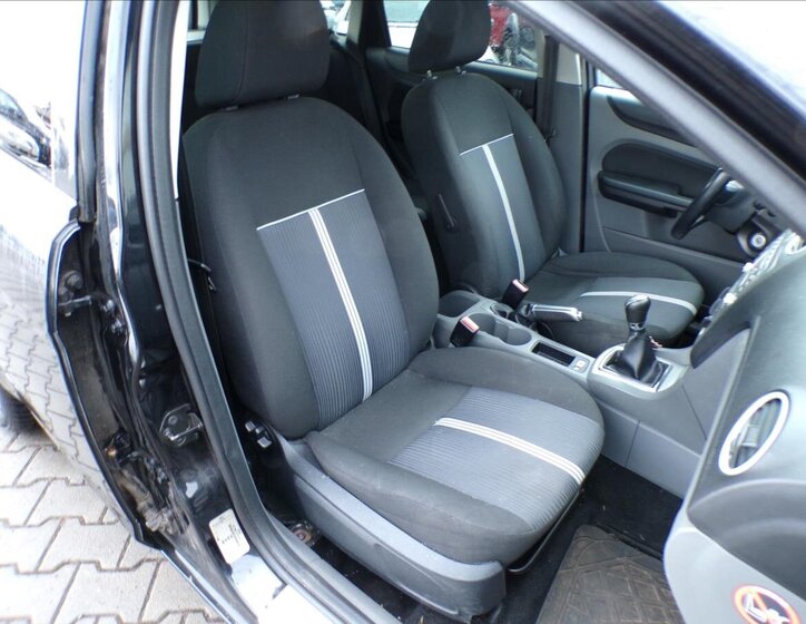 Ford Focus Kombi 1,6 l 74 kw