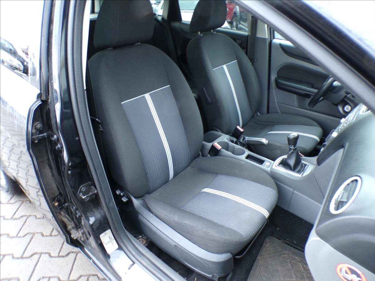 Ford Focus Kombi 1,6 l 74 kw