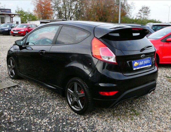 Ford Fiesta Hatchback 1,6 l 134 kw