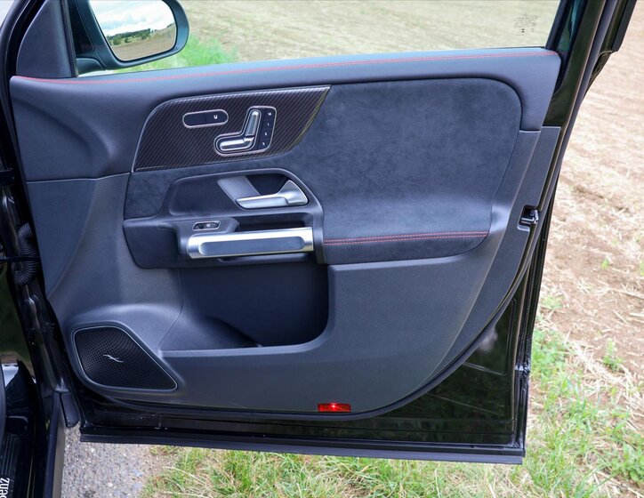 Mercedes-Benz GLB SUV / Terénní 2,0 l 110 kw