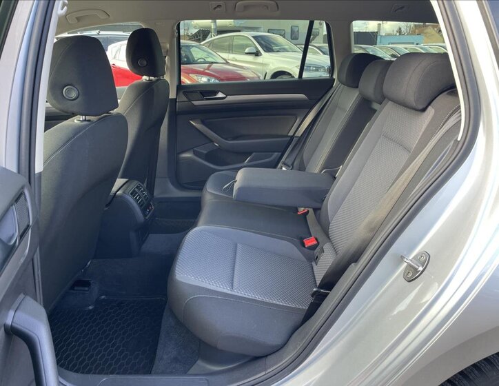 Volkswagen Passat Kombi 2,0 l 110 kw