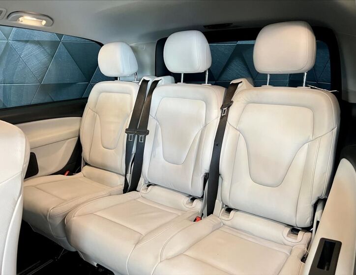 Mercedes-Benz Třídy V 11