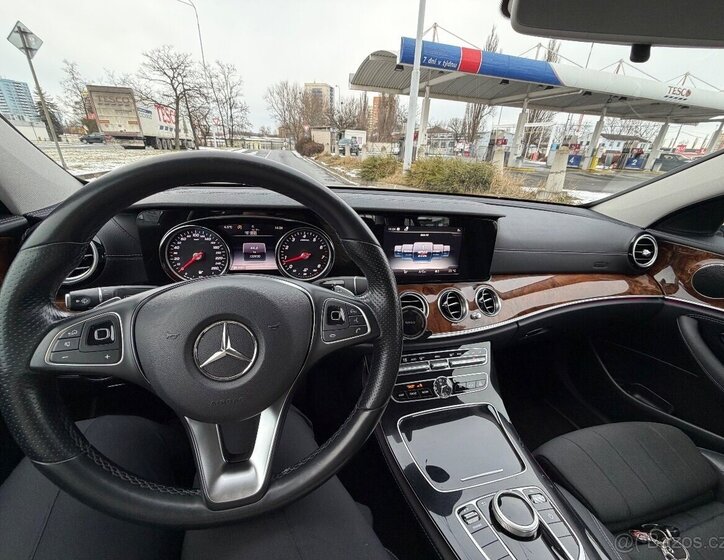 Mercedes-Benz Třídy E Sedan 0,0 0