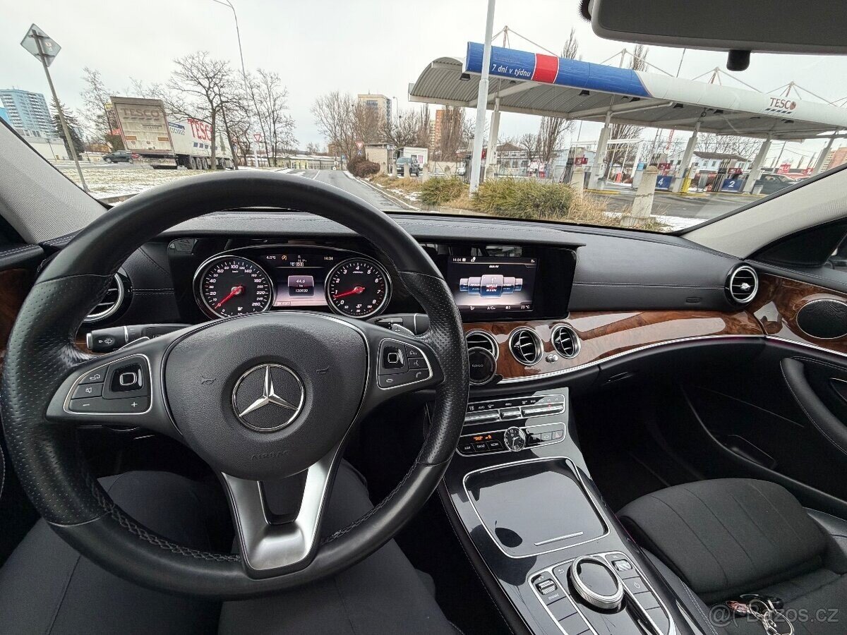 Mercedes-Benz Třídy E Sedan 0,0 0