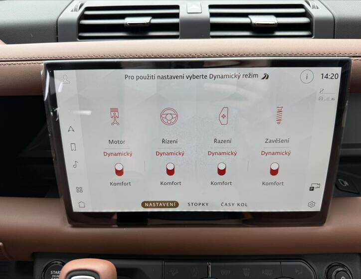 Land Rover Defender 25