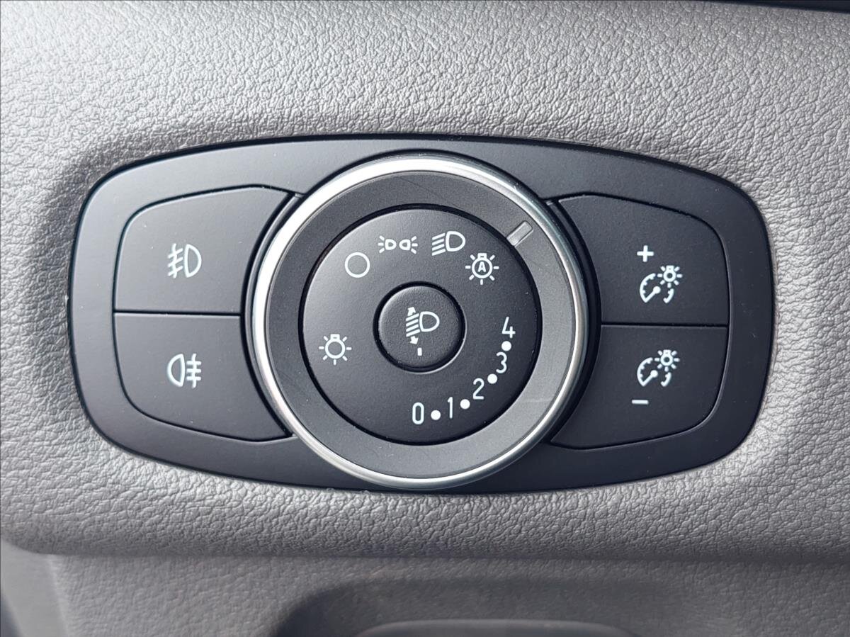 Ford Transit Custom Skříň 2,0 l 77 kw