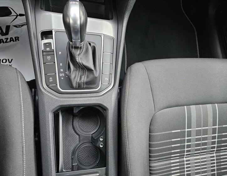 Volkswagen Golf Sportsvan 25