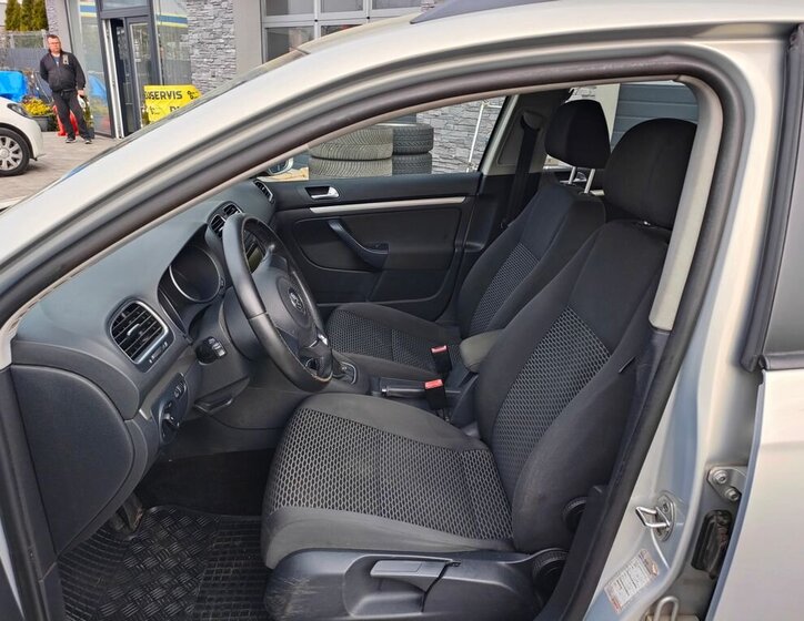 Volkswagen Golf Kombi 1,6 l 75 kw