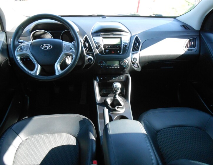 Hyundai ix35 7