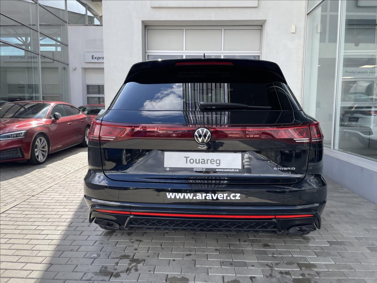 Volkswagen Touareg SUV / Terénní 3,0 l 250 kw
