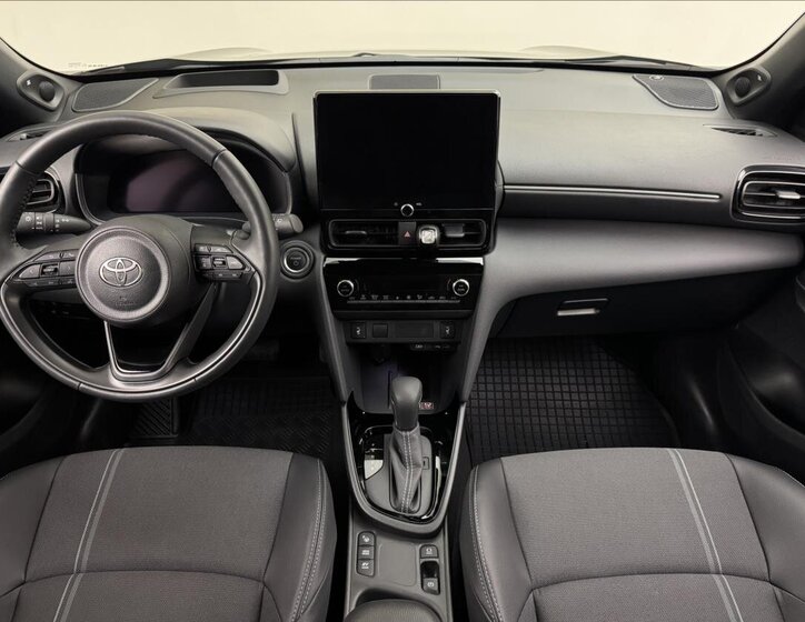 Toyota Yaris Cross 7